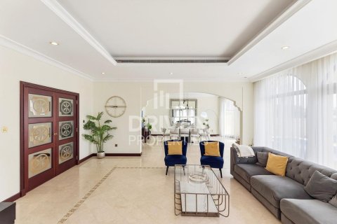 Vila v Palm Jumeirah, Dubai, SAE 5 ložnice, 622.64 m² Č.: 744851 - fotografie 4