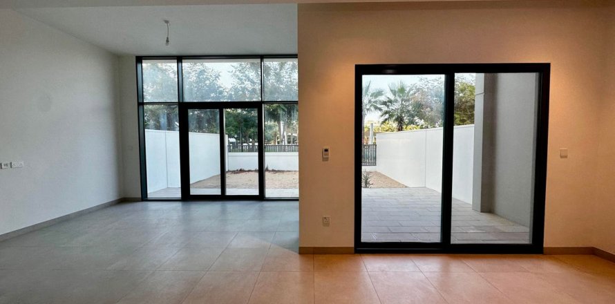 Kamienica w Al Furjan, Dubai, ZEA 3 sypialnie, 297.5 mkw. nr 705971