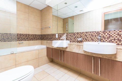 Apartment in Downtown Dubai (Downtown Burj Dubai), UAE 3 bedrooms, 149 sq.m. № 701138 - photo 15