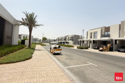 Vila v Dubai, SAE 3 ložnice, 129.9 m² Č.: 635888 - fotografie 1