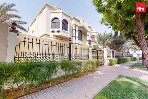 Villa para arrendamento em Dubai, EAU 8 quartos, 1723.6 m2 № 760352 - foto 28