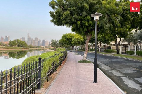Villa para arrendamento em Dubai, EAU 8 quartos, 1723.6 m2 № 760352 - foto 24