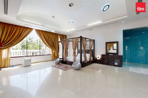 Villa para arrendamento em Dubai, EAU 8 quartos, 1723.6 m2 № 760352 - foto 4