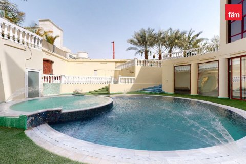 Villa para arrendamento em Dubai, EAU 8 quartos, 1723.6 m2 № 760352 - foto 26