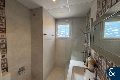 Városi lakóépület itt: Dubai Investment Park, EAE, 4 hálószoba, 388 m², azonosító: 671446 - fénykép 17