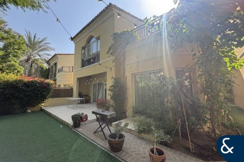 Városi lakóépület itt: Dubai Investment Park, EAE, 4 hálószoba, 388 m², azonosító: 671446 - fénykép 1