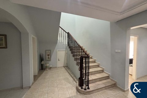 Városi lakóépület itt: Dubai Investment Park, EAE, 4 hálószoba, 388 m², azonosító: 671446 - fénykép 8