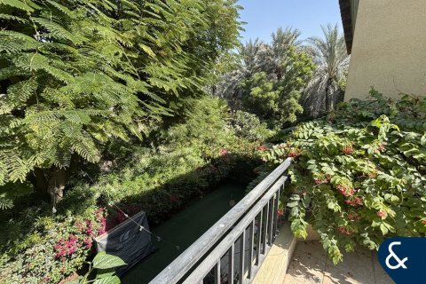 Városi lakóépület itt: Dubai Investment Park, EAE, 4 hálószoba, 388 m², azonosító: 671446 - fénykép 13