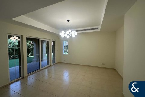 Arabian Ranches, Dubai, संयुक्त अरब अमीरात में विला, 4 बेडरूम, 757 वर्ग मीटर, संख्या 671445 - फ़ोटो 18