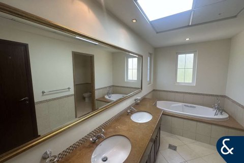 Arabian Ranches, Dubai, संयुक्त अरब अमीरात में विला, 4 बेडरूम, 757 वर्ग मीटर, संख्या 671445 - फ़ोटो 14