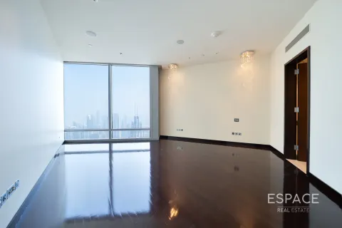 شقة للبيع في وسط مدينة دبي، دبي، الإمارات العربية المتحدة 3 غرفة نوم ، 253 متر مربع ، رقم 650329 - صورة 1