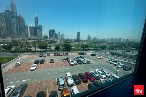 Appartement te huur in Dubai, VAE 1 slaapkamer, 90.7 vr.m., nr 679936 - foto 9