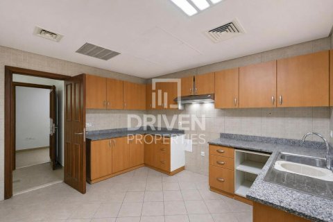 Villa zum Verkauf in Falcon City of Wonders, Dubai, VAE 4 Schlafzimmer, 324.05 m2 Nr. 762086 - Foto 5