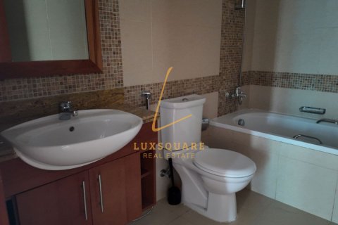 Apartament do wynajęcia w The Views, Dubai, ZEA 2 sypialnie, 128 mkw., nr 698667 - zdjęcie 17