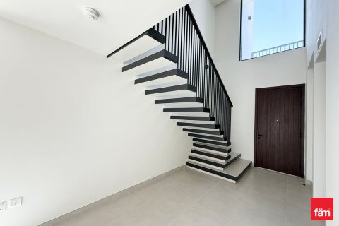 Снять в аренду таунхаус в Town Square, Дубай, ОАЭ 4 спальни, 261.1м2, № 658929 - фото 4