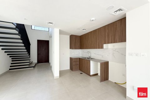 Снять в аренду таунхаус в Town Square, Дубай, ОАЭ 4 спальни, 261.1м2, № 658929 - фото 5