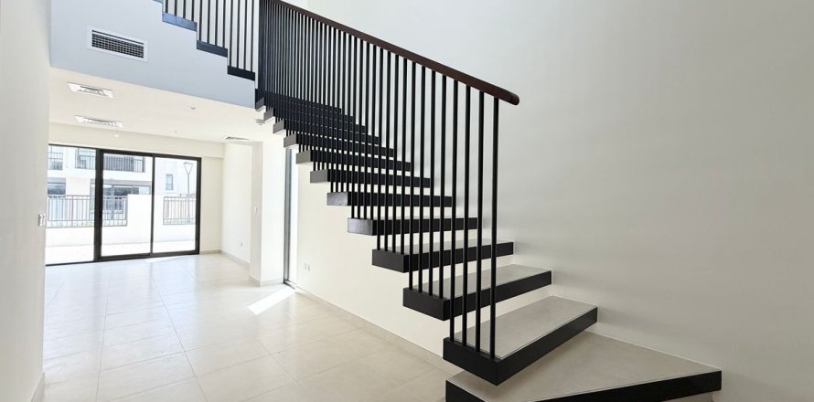 Таунхаус в Town Square, Дубай, ОАЭ 4 спальни, 261.1м2 № 658929