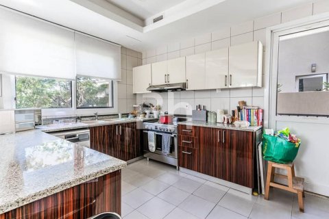 Vila di Living Legends, Dubai, UEA 4 kamar tidur, 449 m2 nomor 643876 - foto 9