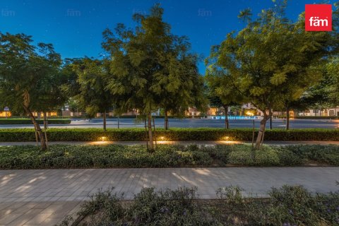 تاون هاوس للبيع في دبي، الإمارات العربية المتحدة 3 غرفة نوم ، 200.5 متر مربع ، رقم 679824 - صورة 11