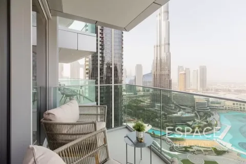 Apartment in Downtown Dubai (Downtown Burj Dubai), UAE 3 bedrooms, 190 sq.m. № 661221 - photo 1