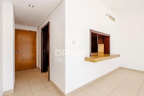Apartman u gradu Downtown Dubai (Downtown Burj Dubai), Dubai, UAE 2 spavaće sobe, 121 m2 Br. 682781 - Slika 8