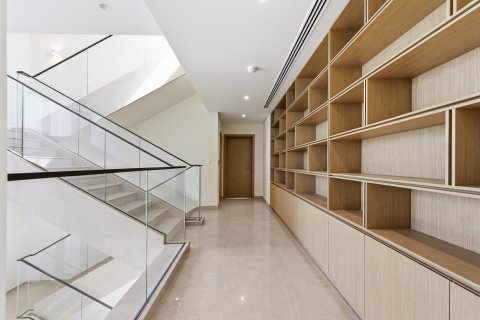 Villa in Dubai Hills Estate, UAE 5 bedrooms, 649 sq.m. № 750726 - photo 10