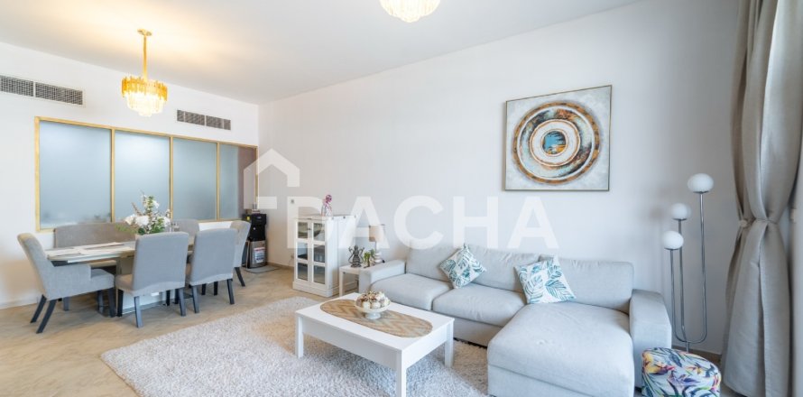 Apartamento en Motor City, Dubai, EAU 3 dormitorios, 231 m² № 707179