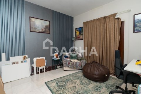 Villa in Motor City, Dubai, UAE 5 bedrooms, 399 sq.m. № 707175 - photo 15