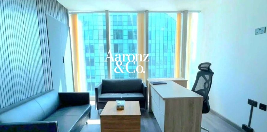 Oficiu în Business Bay, Dubai, EAU 90 mp.  №735986