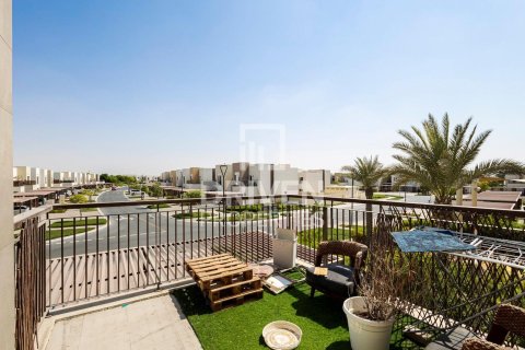 شقة للبيع في Dubai South (Dubai World Central)، دبي، الإمارات العربية المتحدة 2 غرفة نوم ، 121 متر مربع ، رقم 653852 - صورة 1