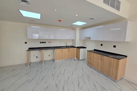 Таунхаус Дубай, БАӘ-да 3 жатын бөлмелер, 123 м² № 739912 - фото 3