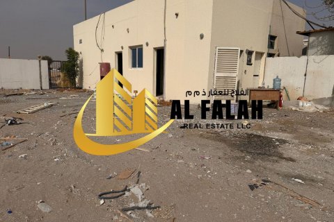 Magazinë në Al Sajaa, Sharjah, Emiratet e Bashkuara Arabe 3291 m2. № 635563 - Foto 11