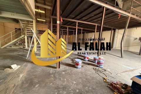 Magazinë në Sharjah Industrial Area, Emiratet e Bashkuara Arabe 557 m2. № 635562 - Foto 17