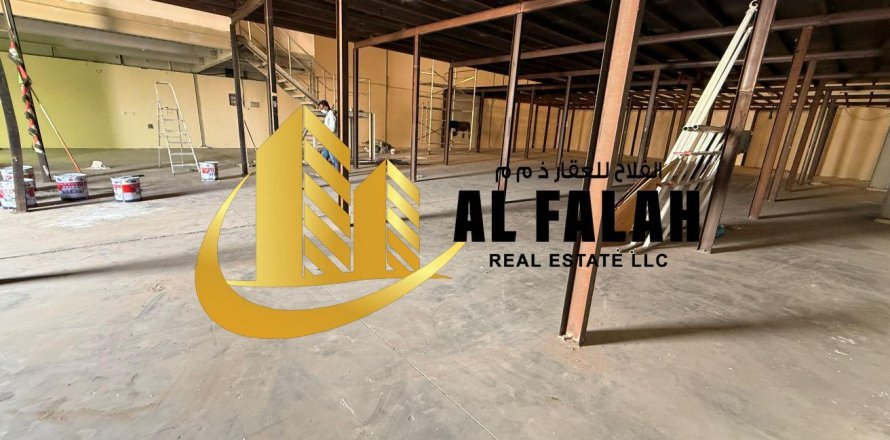 Magazinë në Sharjah Industrial Area, Emiratet e Bashkuara Arabe 557 m2. № 635562