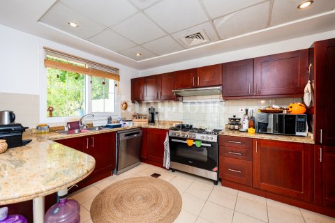 Vilă de închiriat în Arabian Ranches 2, Dubai, EAU 3 dormitoare, 228.16976800 mp.  №651206 - poză 9