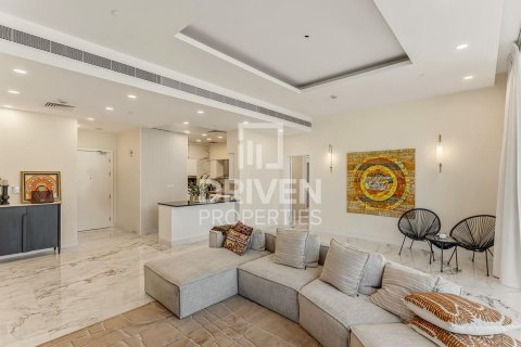 Apartment til leje i Palm Jumeirah, Dubai, UAE 2 soveværelser, 158.77 kvm № 768507 - foto 3
