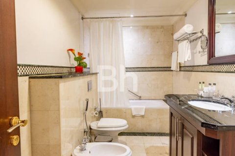 Penthouse v Jumeirah Beach Residence, Dubai, SAE 4 spálne, 568 m2 č. 643369 - Fotografia 17