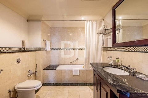 Penthouse v Jumeirah Beach Residence, Dubai, SAE 4 spálne, 568 m2 č. 643369 - Fotografia 11