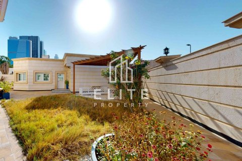 Villa in vendita a Al Jafiliya, Dubai, EAU 6 camere da letto, 741 mq. № 736242 - foto 27