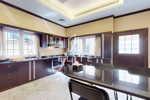 Villa in vendita a Al Jafiliya, Dubai, EAU 6 camere da letto, 741 mq. № 736242 - foto 6