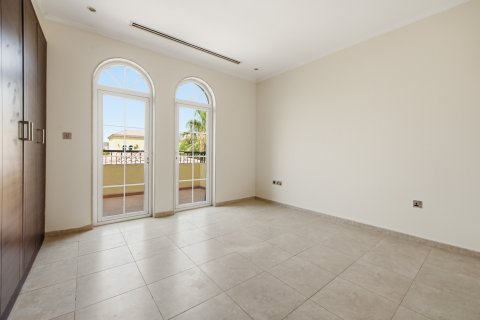 Villa til leie i Jumeirah Park, Dubai, Emiratene 3 soverom, 699.97 kvm Nr. 750087 - Foto 17