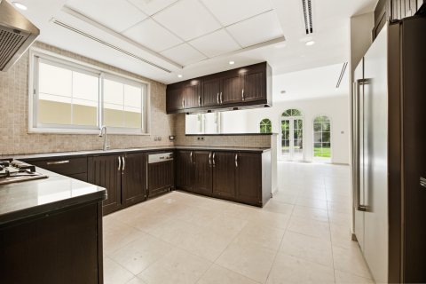 Villa til leie i Jumeirah Park, Dubai, Emiratene 3 soverom, 699.97 kvm Nr. 750087 - Foto 6