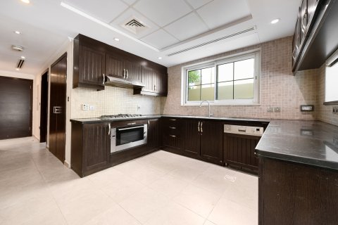 Villa til leie i Jumeirah Park, Dubai, Emiratene 3 soverom, 699.97 kvm Nr. 750087 - Foto 5