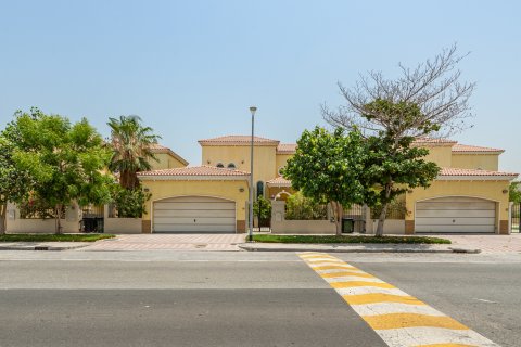 Villa til leie i Jumeirah Park, Dubai, Emiratene 3 soverom, 699.97 kvm Nr. 750087 - Foto 29