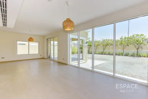 فيلا للإيجار في Jumeirah Park، دبي، الإمارات العربية المتحدة 4 غرفة نوم ، 455 متر مربع ، رقم 650114 - صورة 1