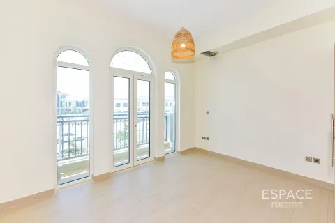 فيلا للإيجار في Jumeirah Park، دبي، الإمارات العربية المتحدة 4 غرفة نوم ، 455 متر مربع ، رقم 650114 - صورة 10