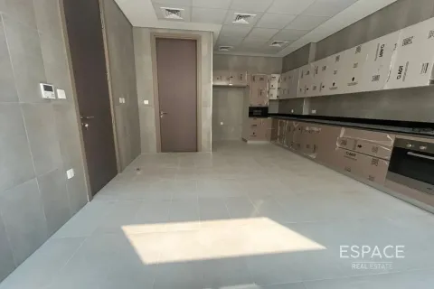Kaupunkipientalo Al Furjan, Dubai, Arabiemiraatit 6 makuuhuonetta, 601 m2 № 650115 - kuva 9