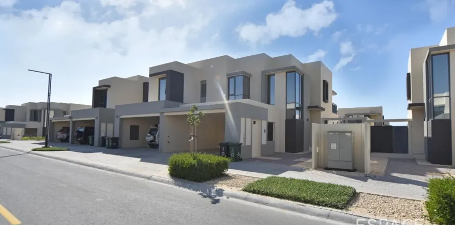 Βίλα σε Dubai Hills Estate, ΗΑΕ 3 υπνοδωμάτια, 211 τ.μ. Αρ. 650112