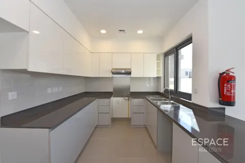 Βίλα σε Dubai Hills Estate, ΗΑΕ 3 υπνοδωμάτια, 211 τ.μ. Αρ. 650112 - φωτογραφία 13