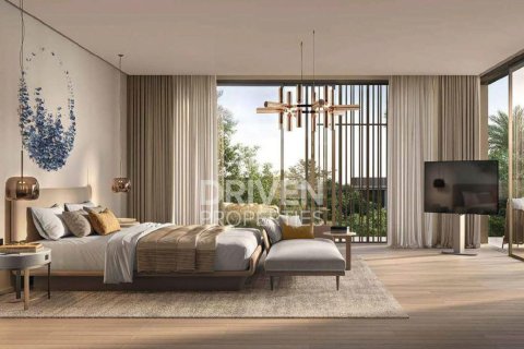 Villa in Nadd Al Sheba, Dubai, UAE 6 bedrooms, 662 sq.m. № 653714 - photo 2